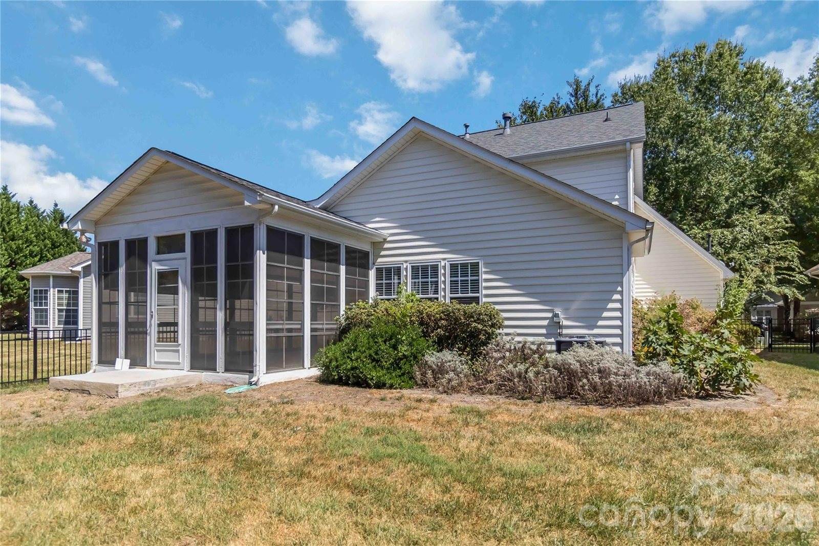 1348 Millbank Drive, Matthews, NC 28104