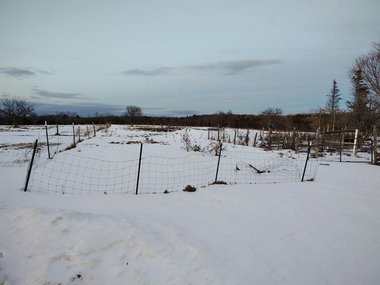 586 Upper-Charleston Road, Charleston, ME 04422