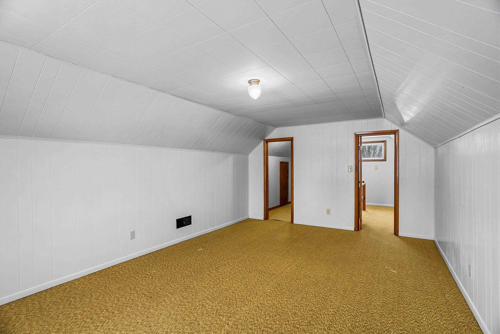 604 S Apple Avenue, Marshfield, WI 54449