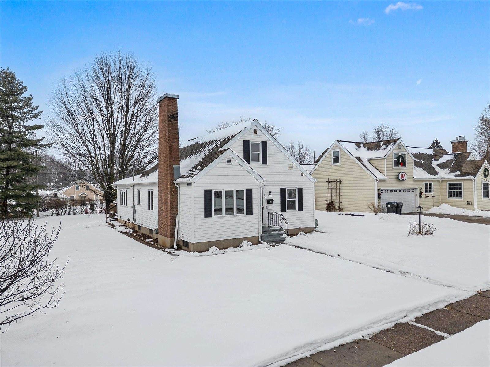 604 S Apple Avenue, Marshfield, WI 54449