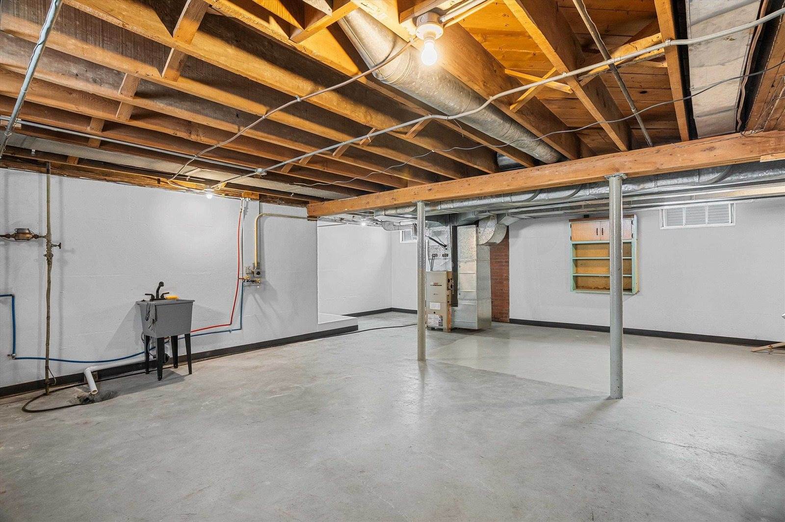 604 S Apple Avenue, Marshfield, WI 54449