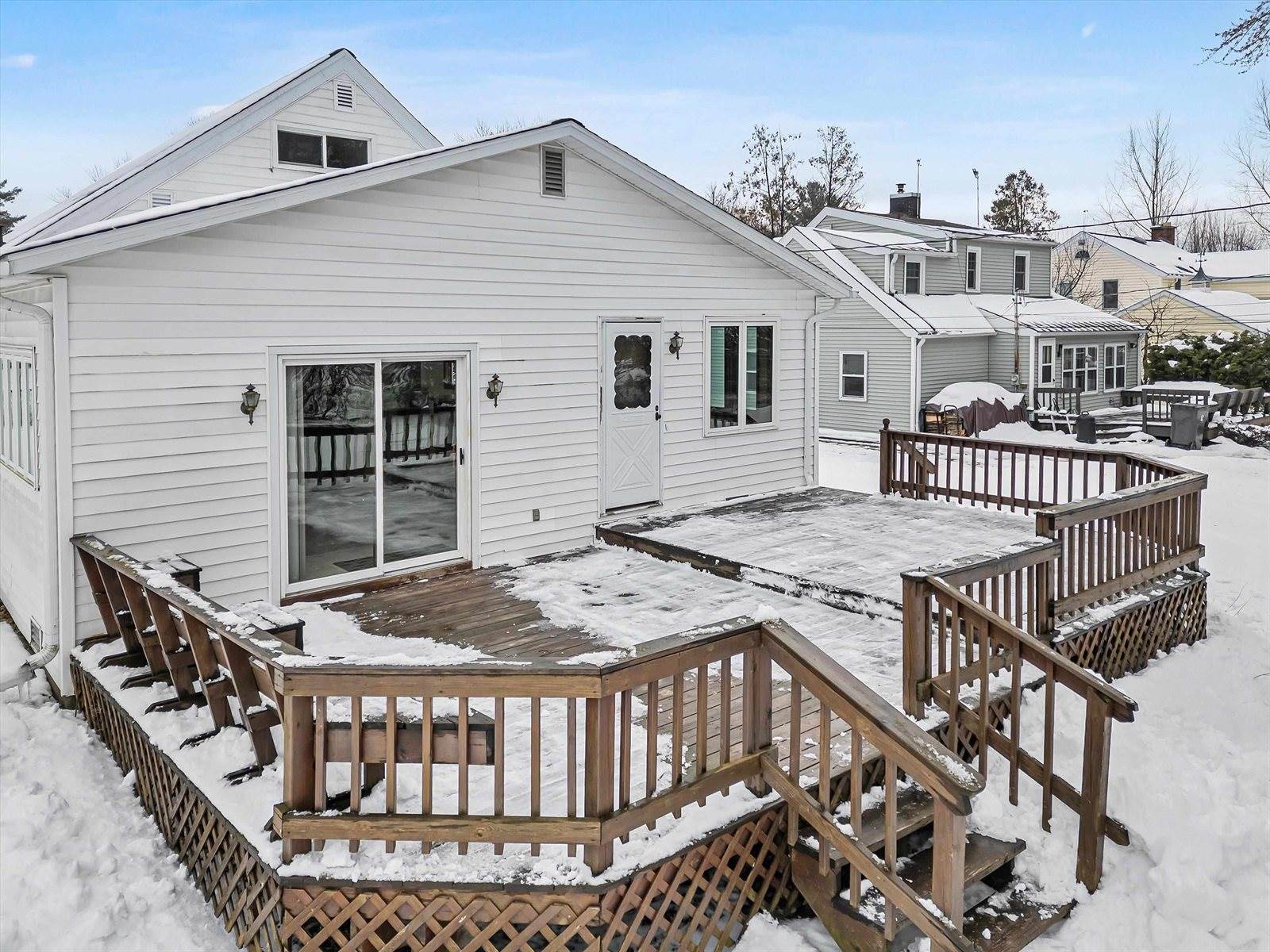 604 S Apple Avenue, Marshfield, WI 54449