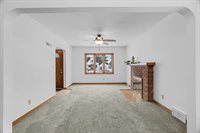 604 S Apple Avenue, Marshfield, WI 54449