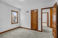 604 S Apple Avenue, Marshfield, WI 54449