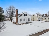 604 S Apple Avenue, Marshfield, WI 54449