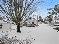 604 S Apple Avenue, Marshfield, WI 54449