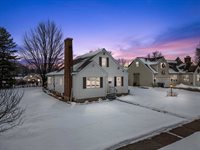 604 S Apple Avenue, Marshfield, WI 54449