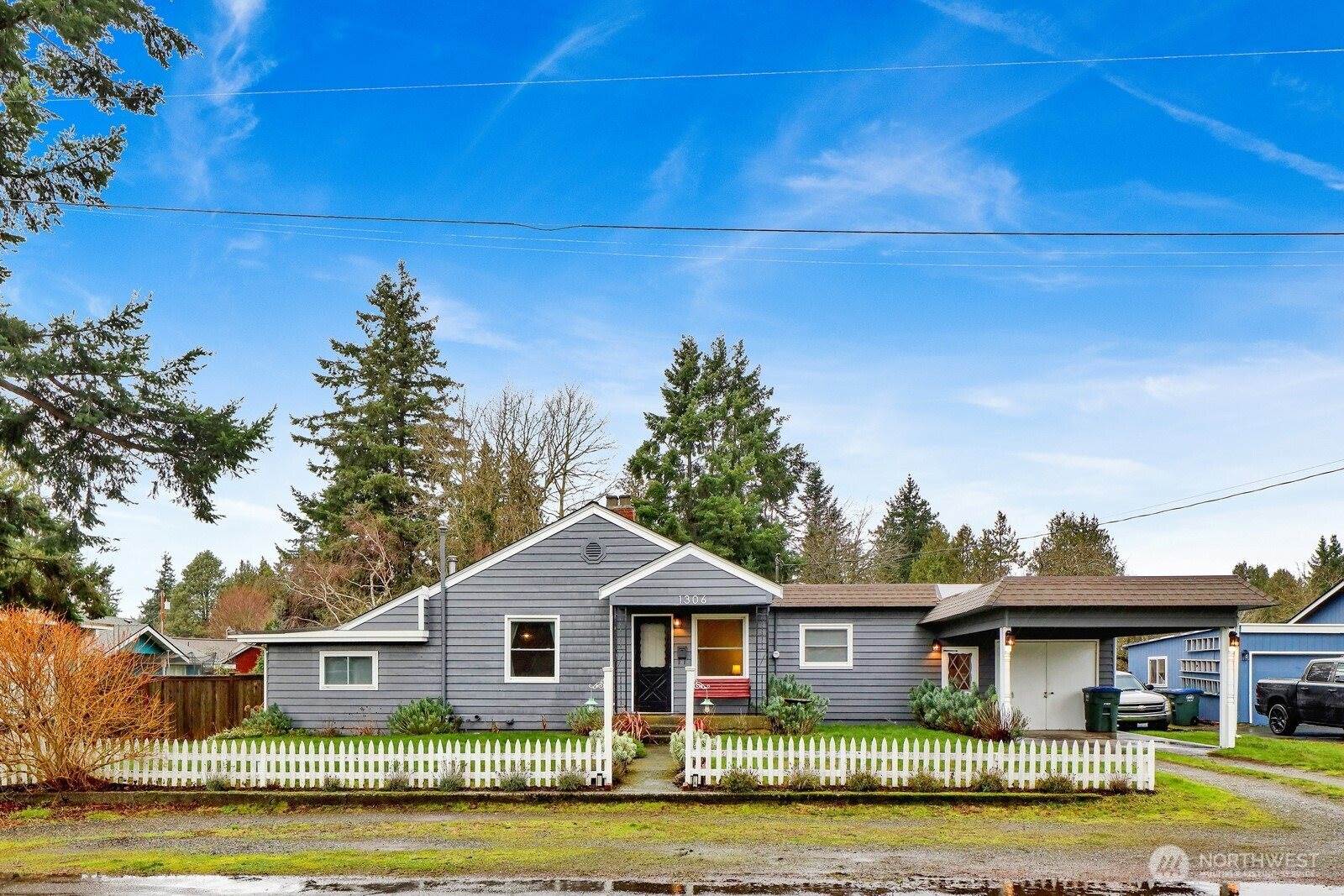1306 West Oregon Street, Bellingham, WA 98225
