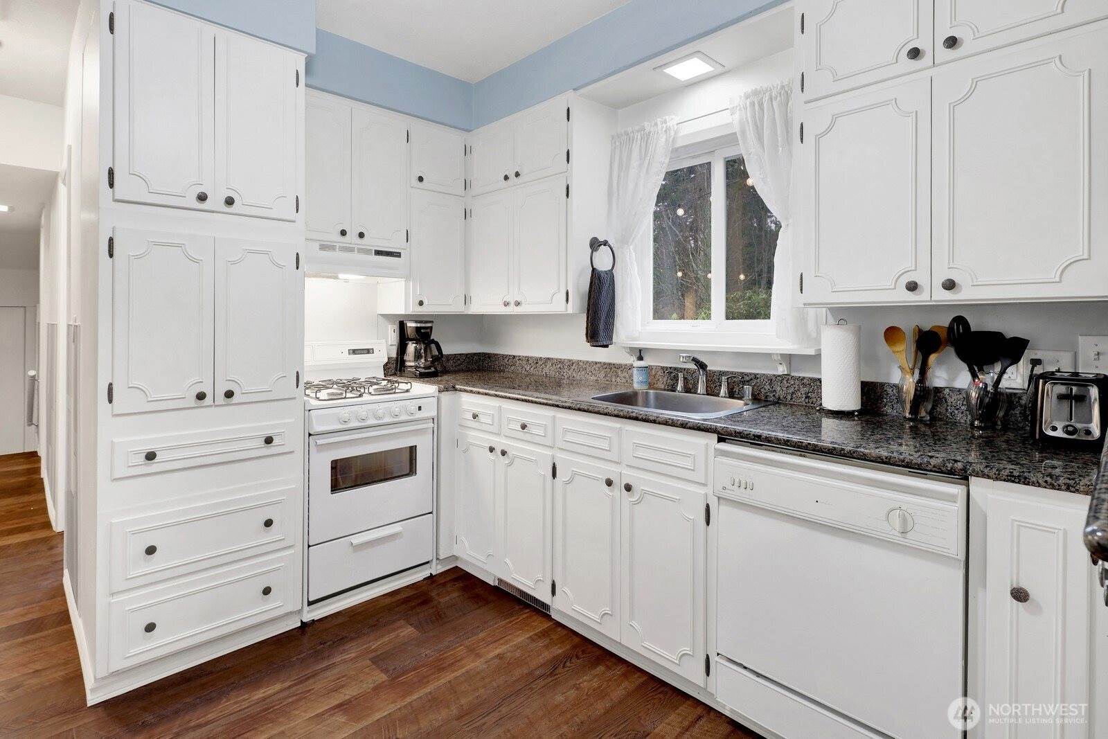 1306 West Oregon Street, Bellingham, WA 98225