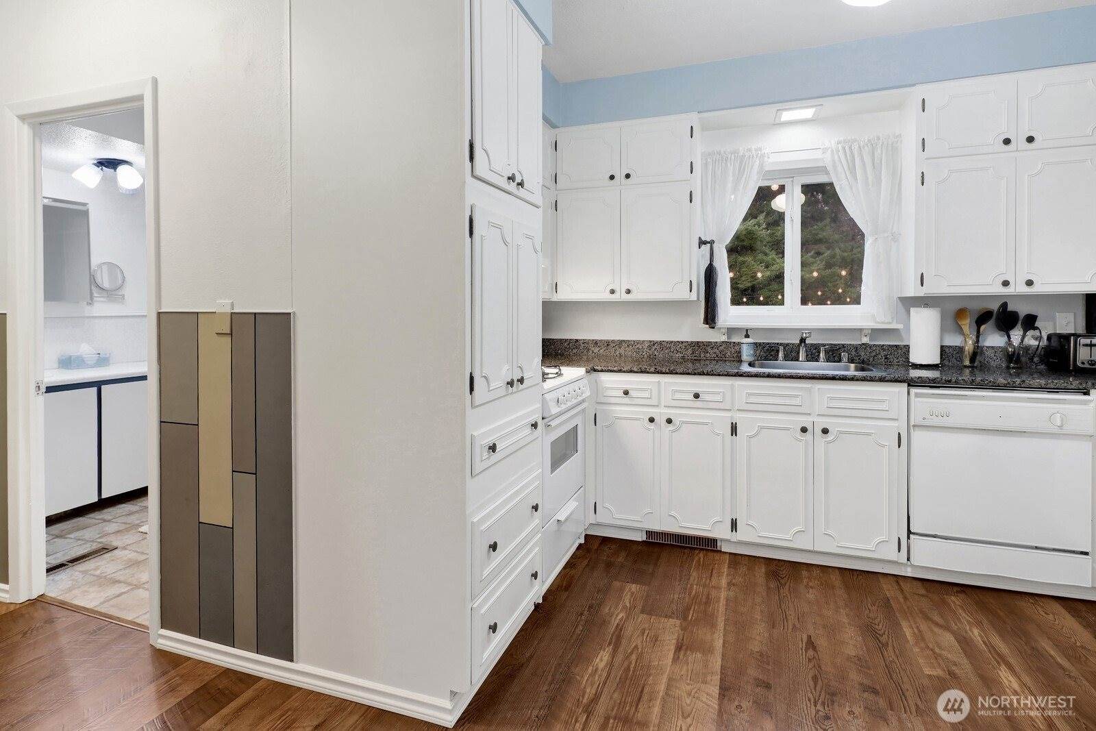 1306 West Oregon Street, Bellingham, WA 98225