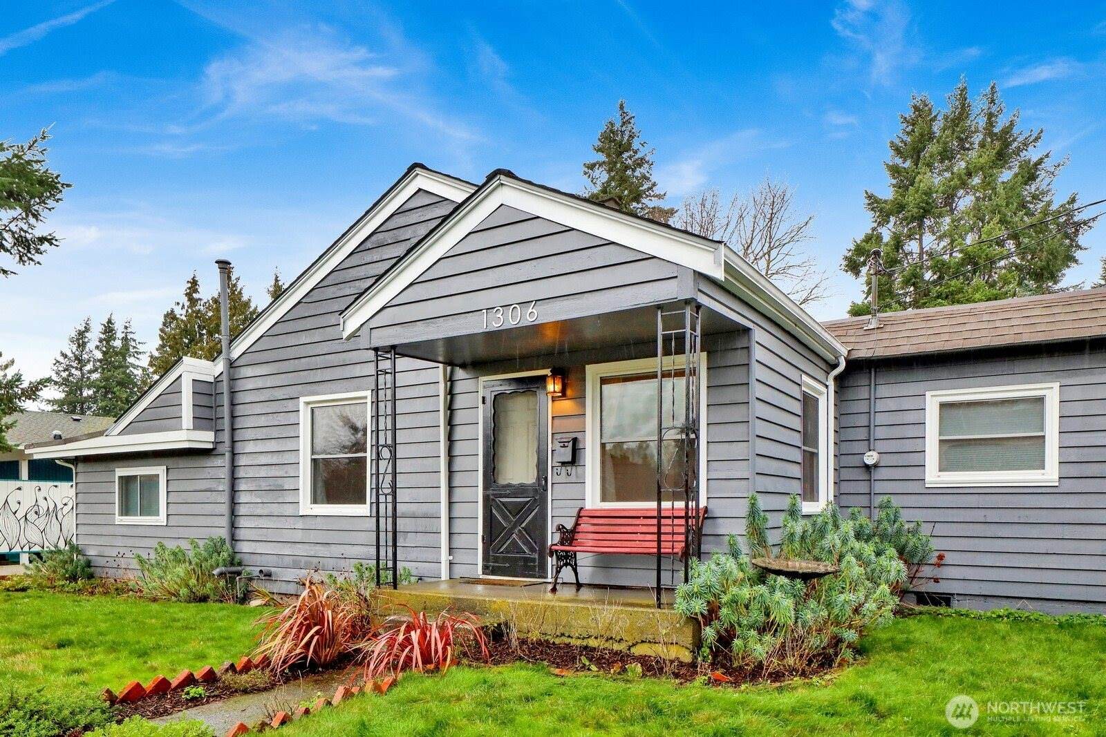 1306 West Oregon Street, Bellingham, WA 98225