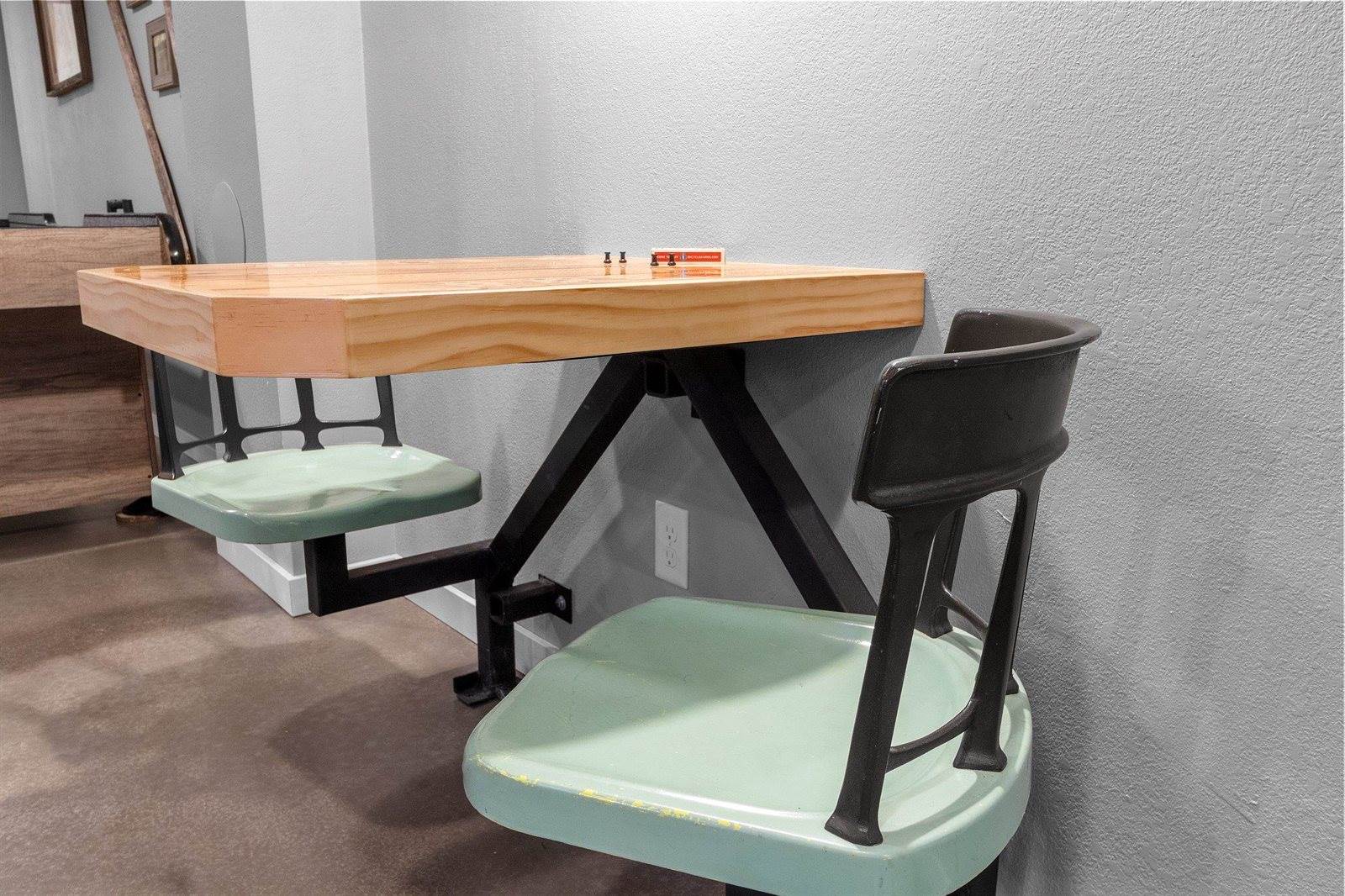 2141 Wheat Way, Green Bay, WI 54311