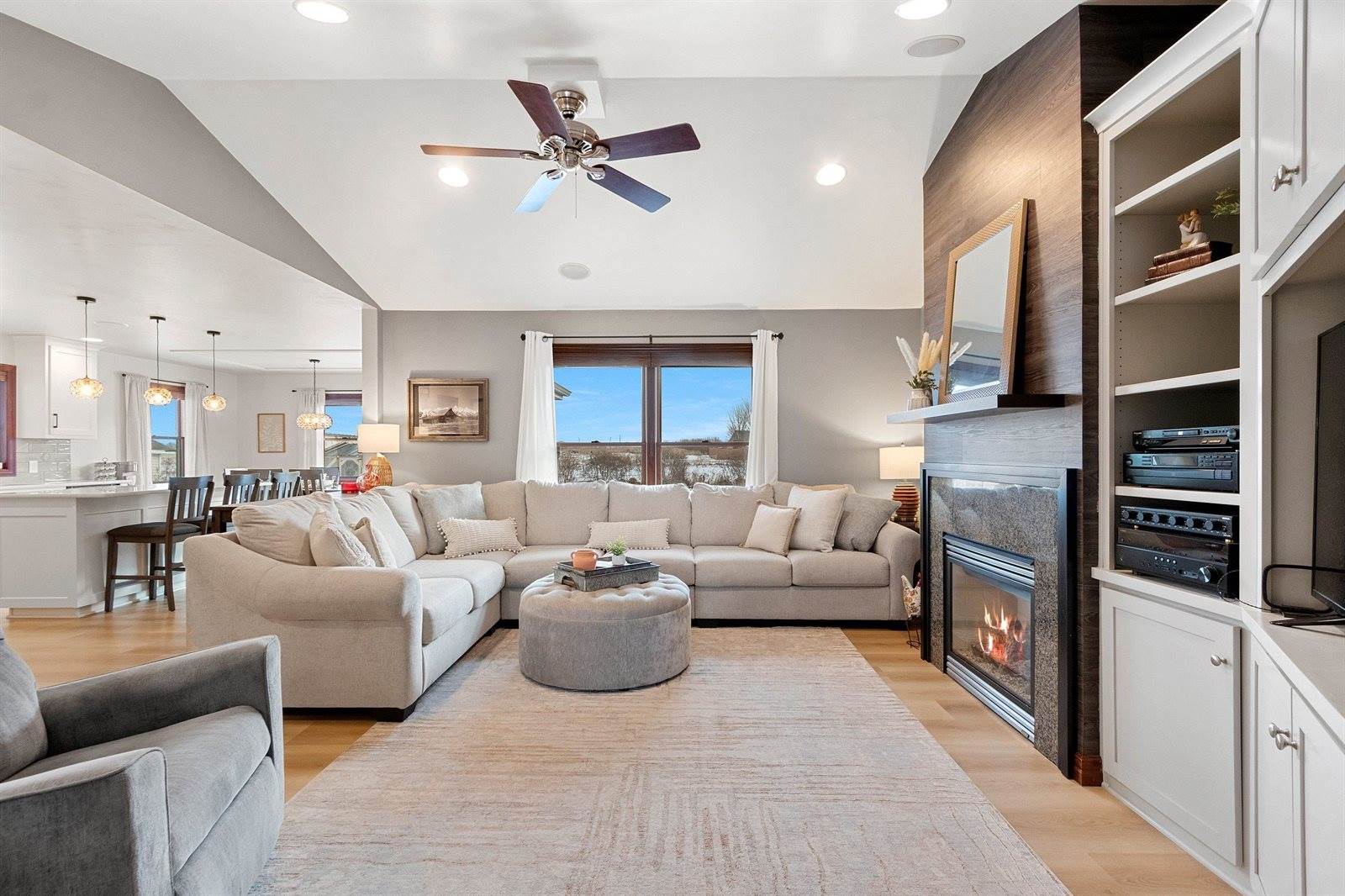 2141 Wheat Way, Green Bay, WI 54311