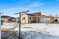 2141 Wheat Way, Green Bay, WI 54311