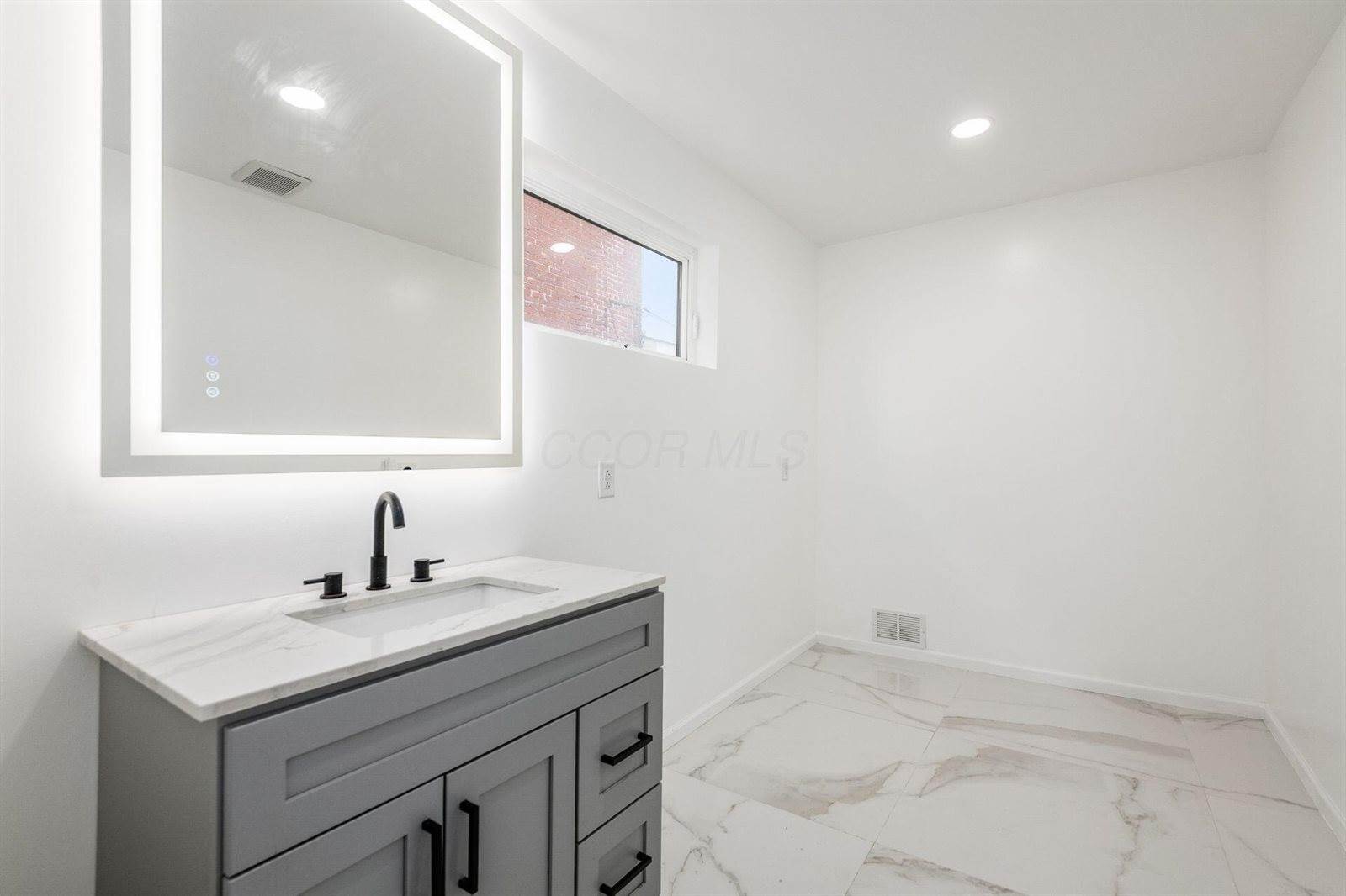 277 Miami Avenue, Columbus, OH 43203