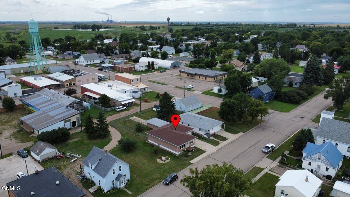207 Roosevelt Avenue, Underwood, ND 58576