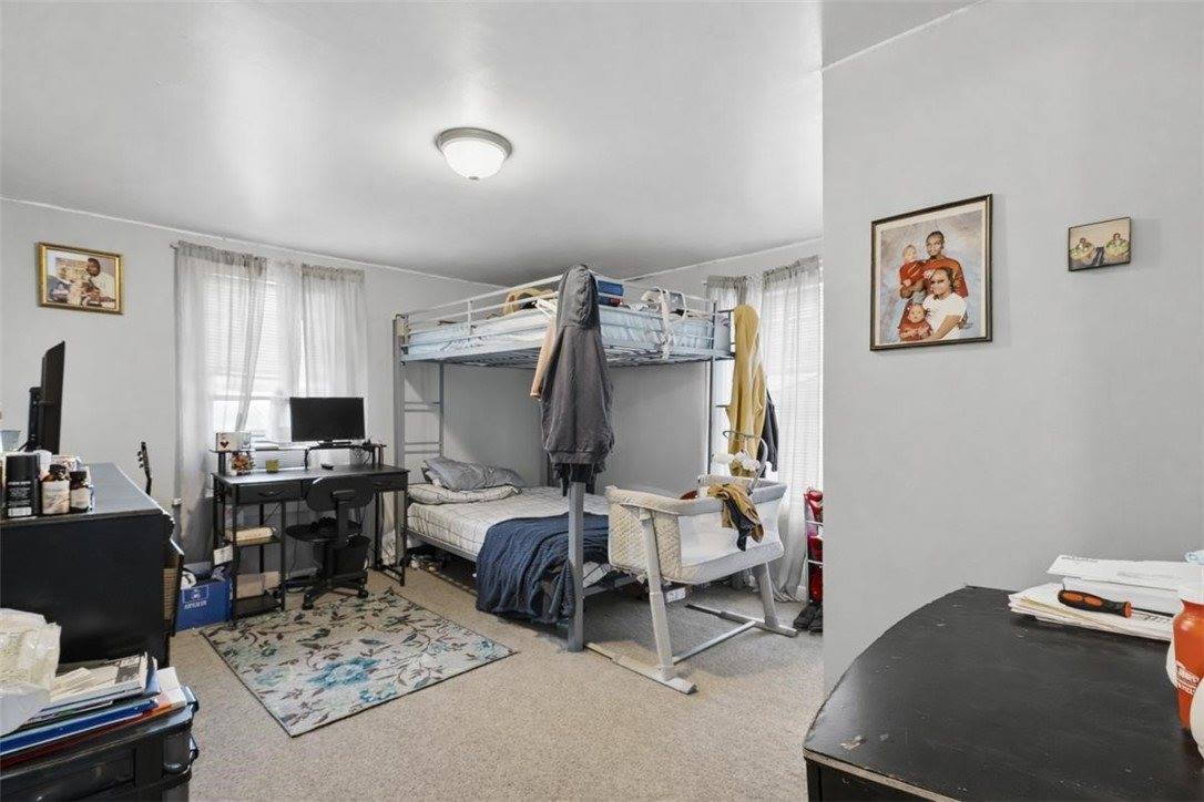 1500 Brinton Rd, Forest Hills Boro, PA 15221