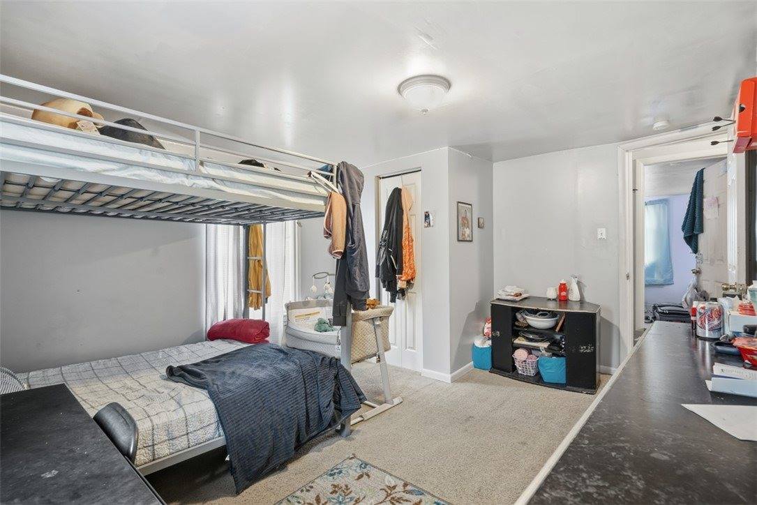 1500 Brinton Rd, Forest Hills Boro, PA 15221