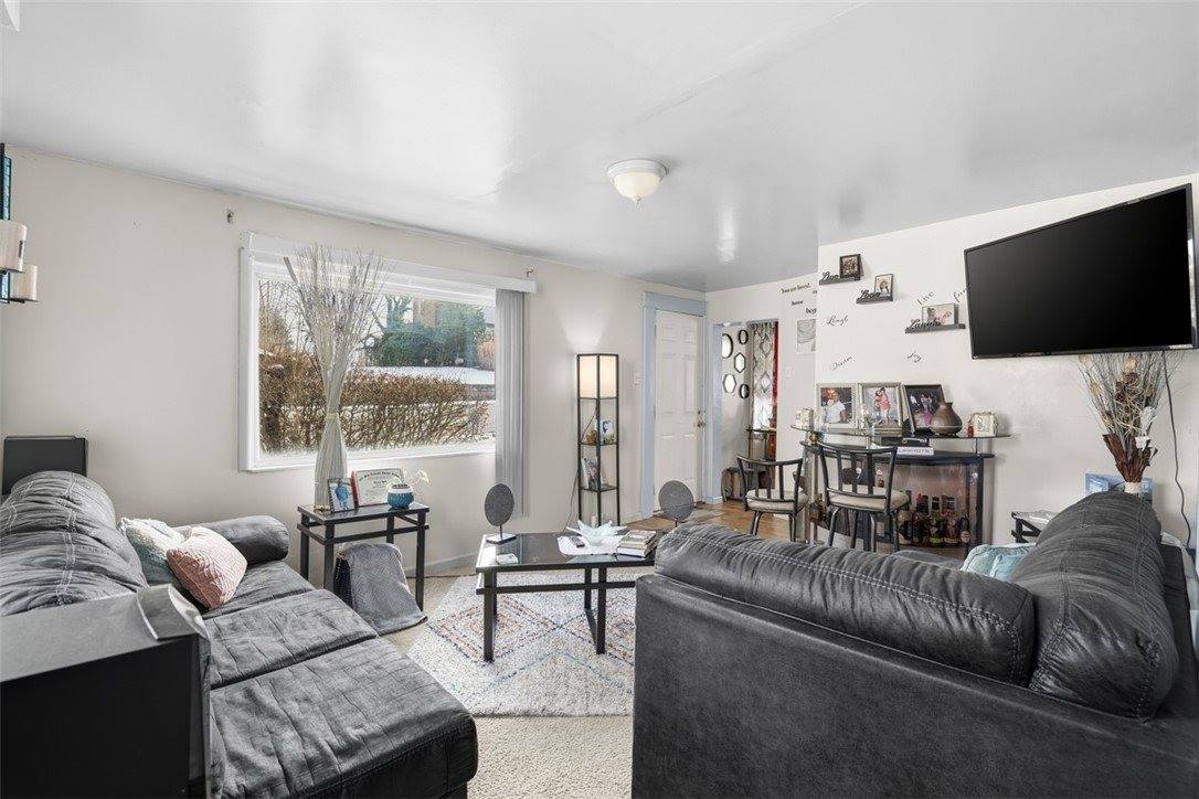 1500 Brinton Rd, Forest Hills Boro, PA 15221