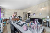 1500 Brinton Rd, Forest Hills Boro, PA 15221