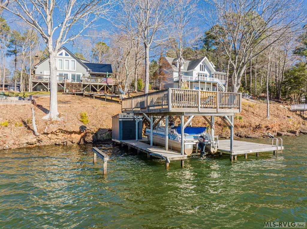 287 Lakeview Drive, Bracey, VA 23919