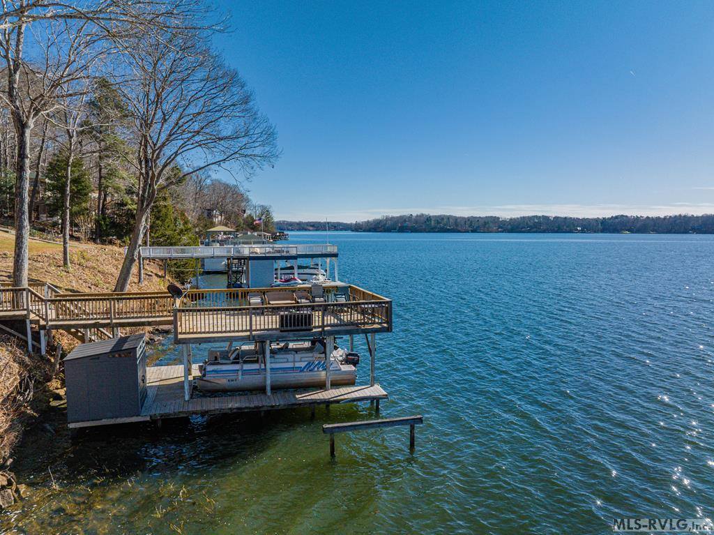 287 Lakeview Drive, Bracey, VA 23919