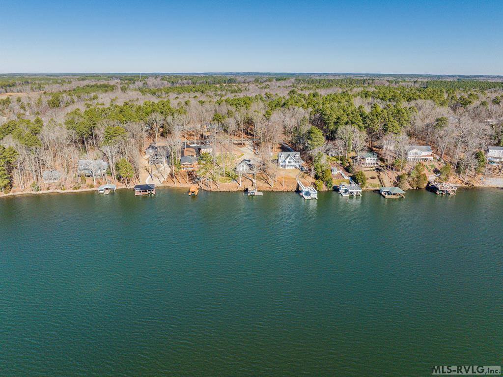 287 Lakeview Drive, Bracey, VA 23919