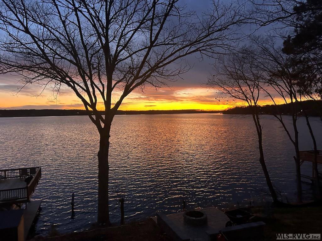 287 Lakeview Drive, Bracey, VA 23919