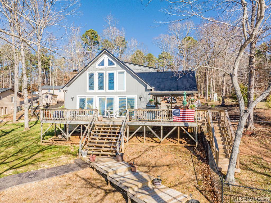 287 Lakeview Drive, Bracey, VA 23919