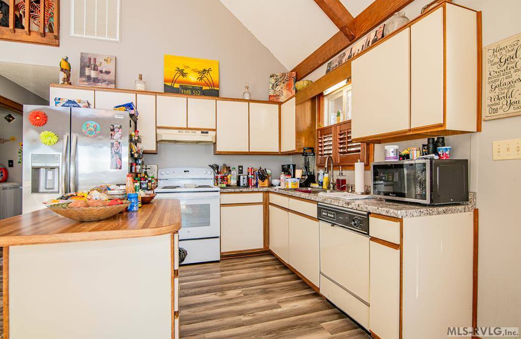 287 Lakeview Drive, Bracey, VA 23919