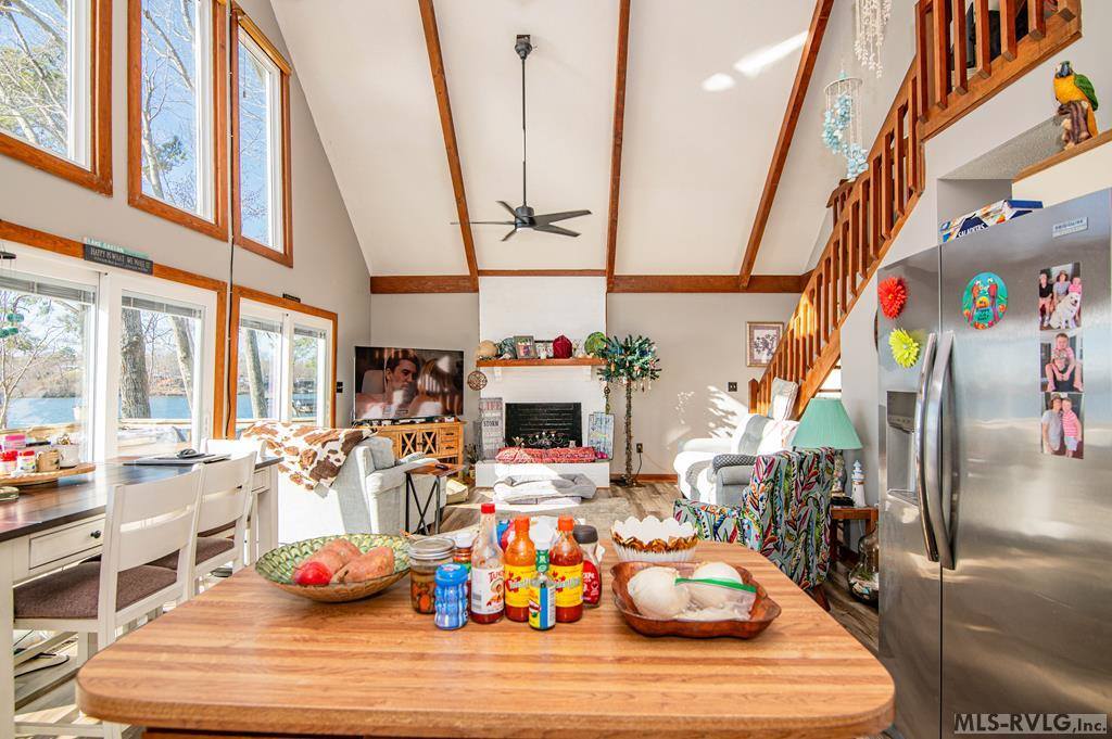 287 Lakeview Drive, Bracey, VA 23919