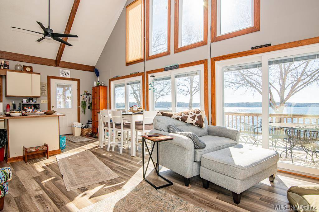 287 Lakeview Drive, Bracey, VA 23919