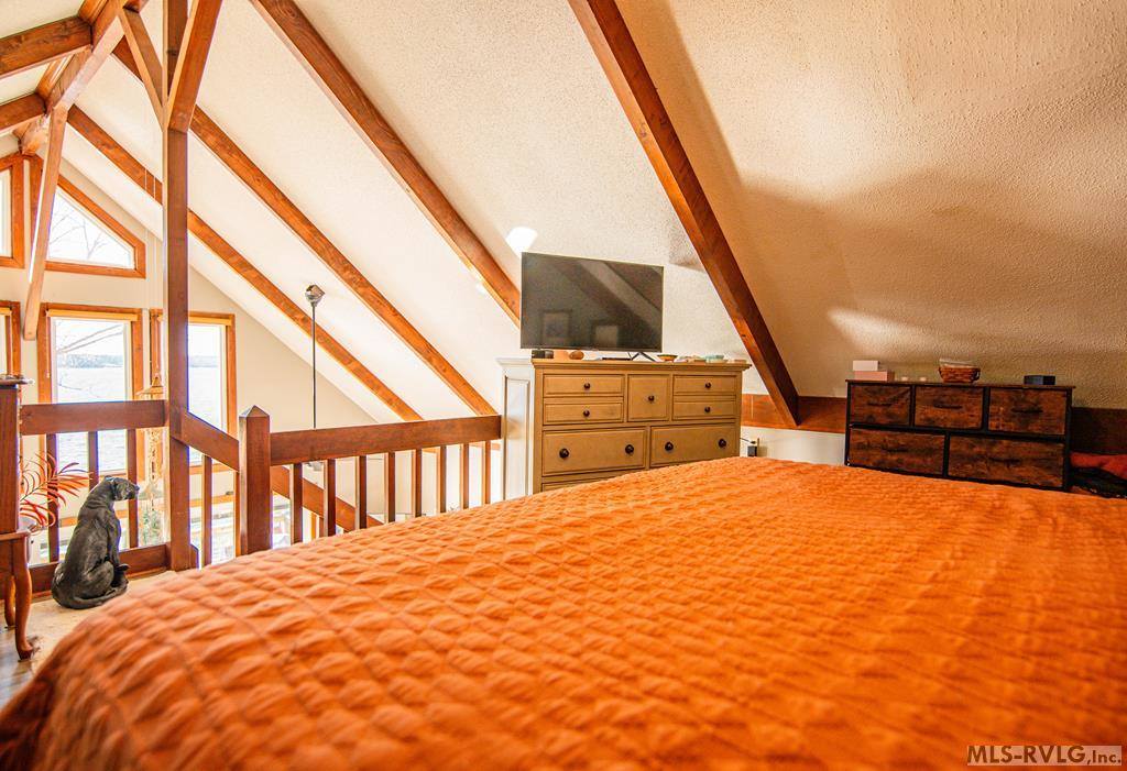 287 Lakeview Drive, Bracey, VA 23919