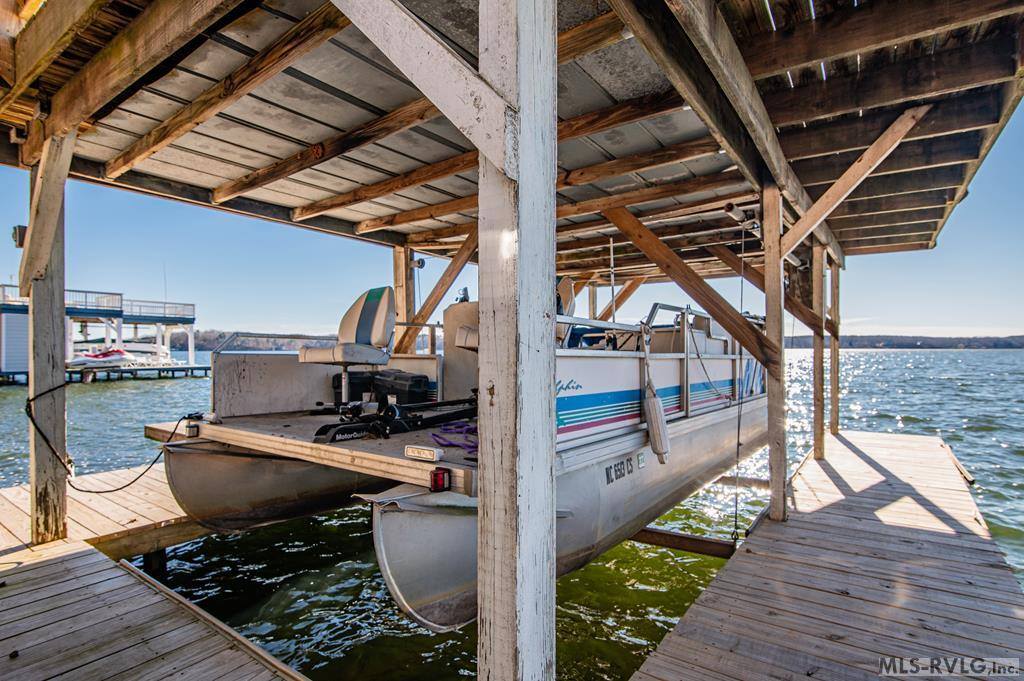 287 Lakeview Drive, Bracey, VA 23919