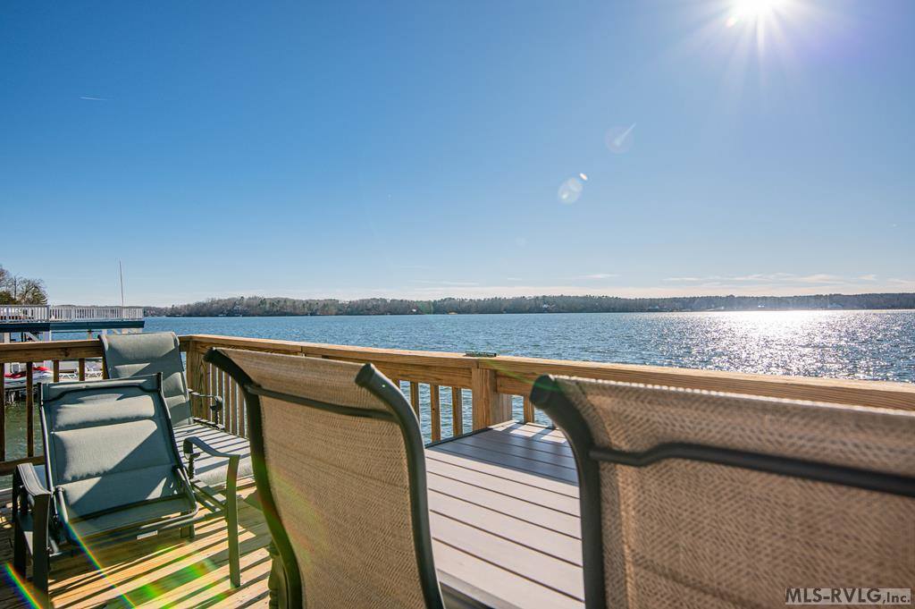 287 Lakeview Drive, Bracey, VA 23919