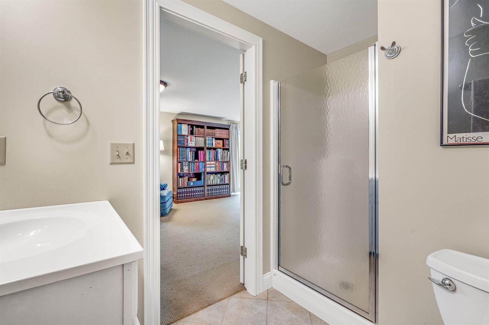 127 Chickadee Lane, Bangor, ME 04401