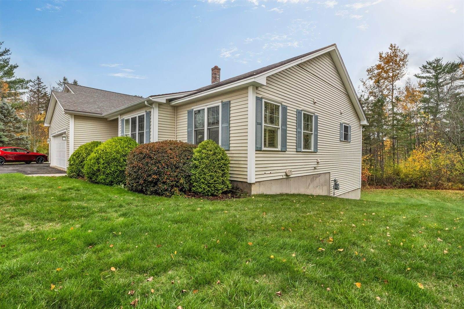 127 Chickadee Lane, Bangor, ME 04401