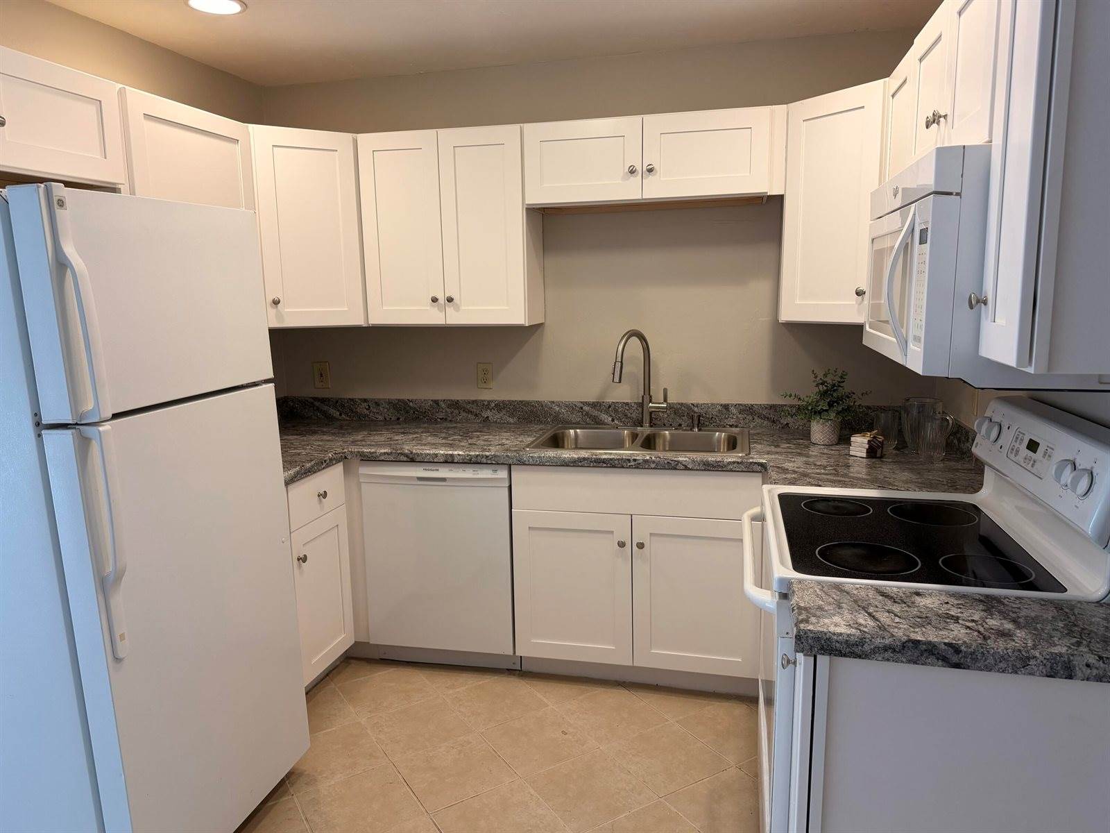 125 SE Millwood Terrace, Stuart, FL 34997