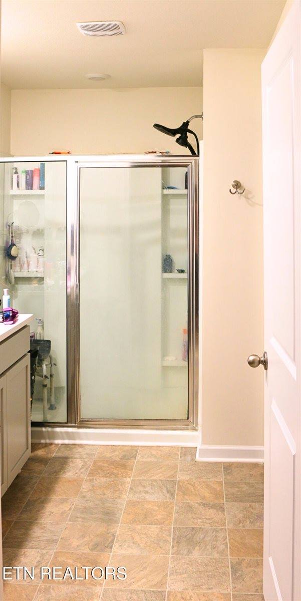 1642 Pebblestone Court, Morristown, TN 37814