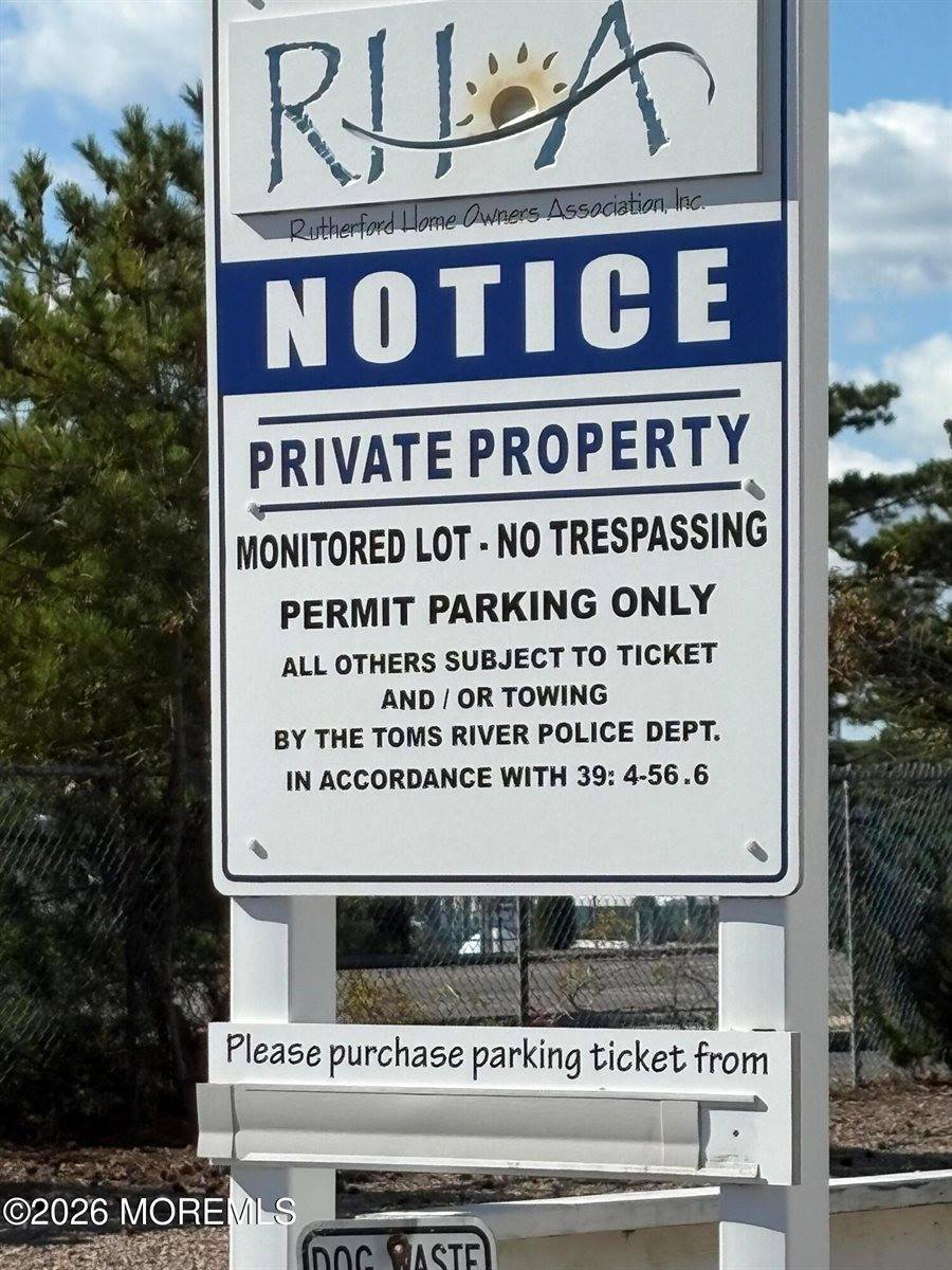 10 West Rutherford Lane, Lavallette, NJ 08735