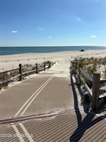 10 West Rutherford Lane, Lavallette, NJ 08735