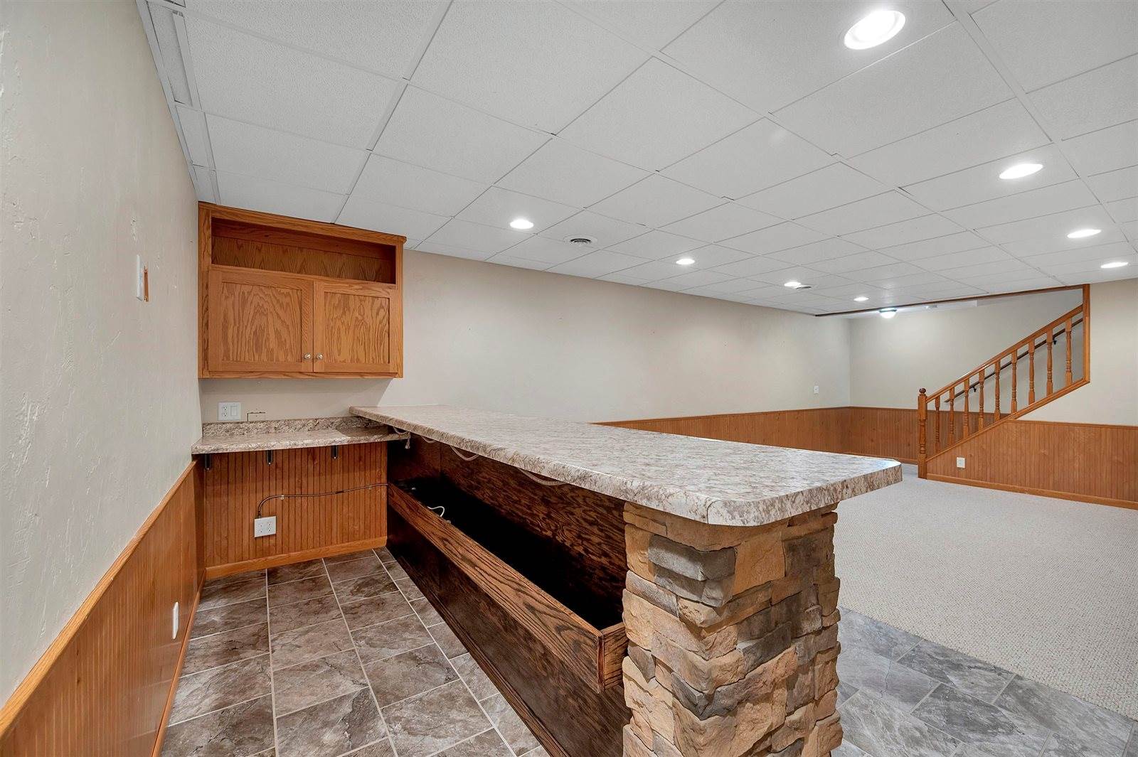 1225 Drews Drive, De Pere, WI 54115