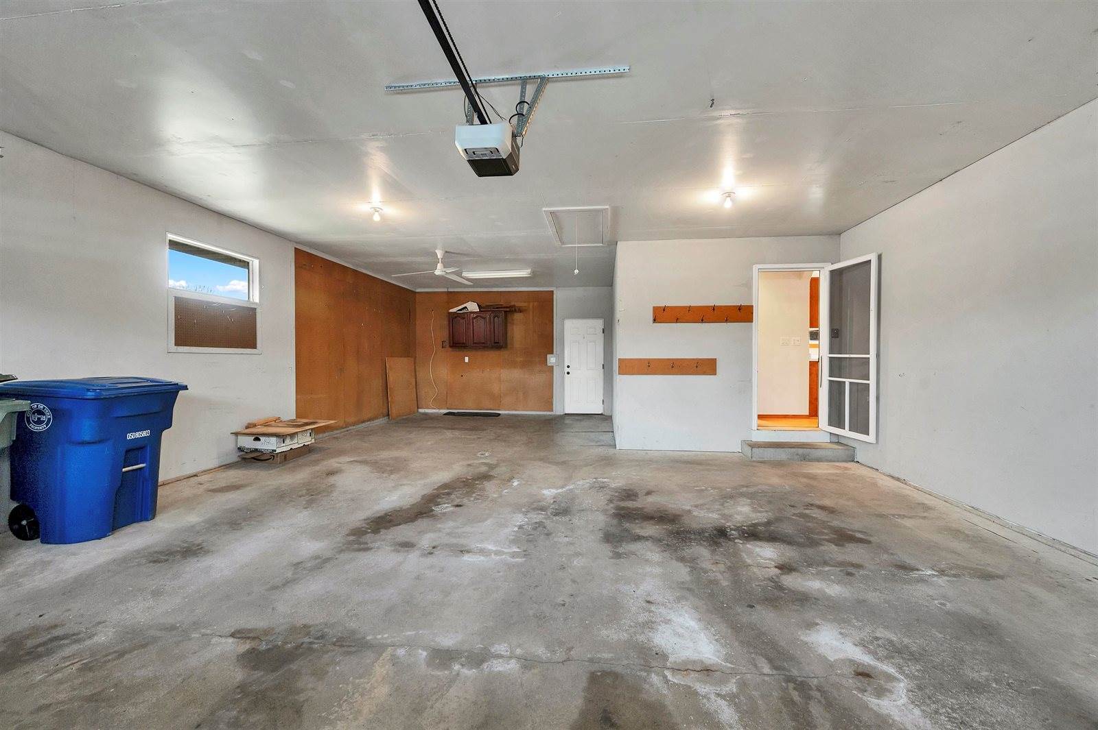 1225 Drews Drive, De Pere, WI 54115