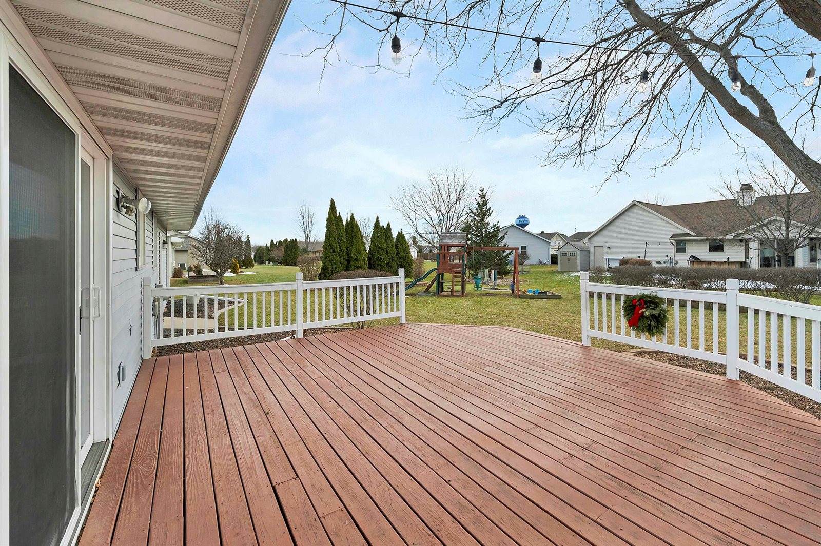 1225 Drews Drive, De Pere, WI 54115