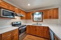 1225 Drews Drive, De Pere, WI 54115