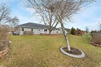 1225 Drews Drive, De Pere, WI 54115