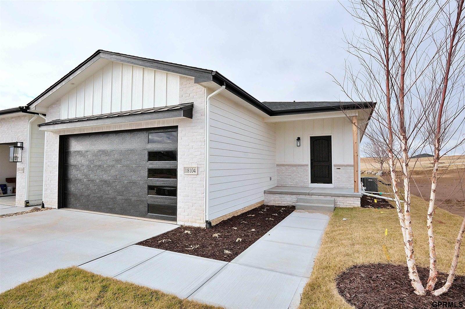 18104 Cooper Street, Gretna, NE 68028