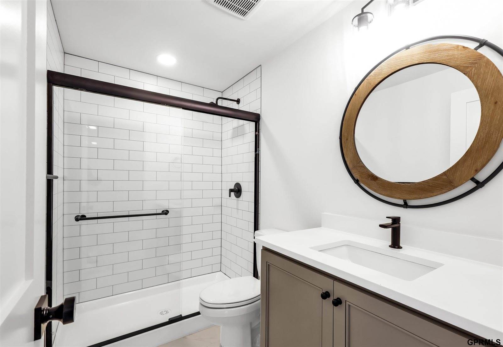 18104 Cooper Street, Gretna, NE 68028