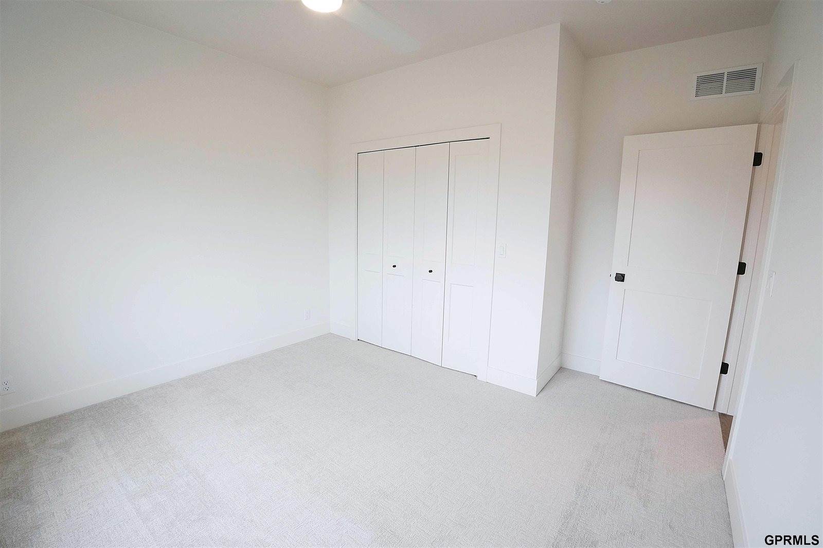 18104 Cooper Street, Gretna, NE 68028