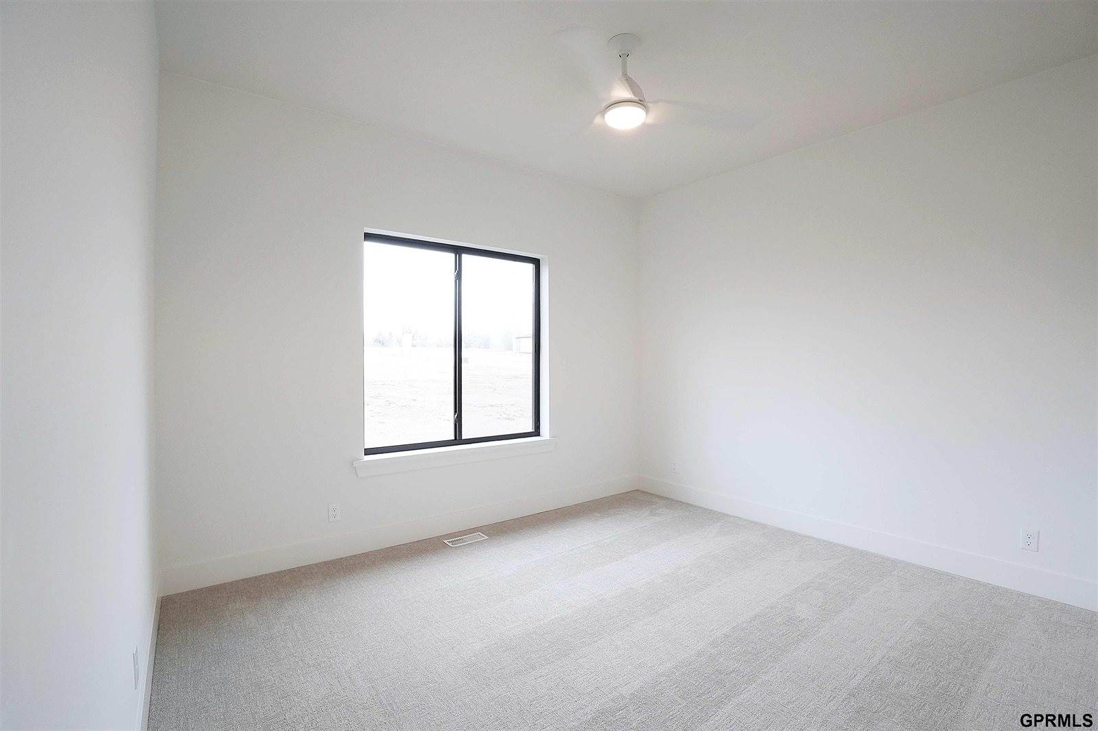 18104 Cooper Street, Gretna, NE 68028